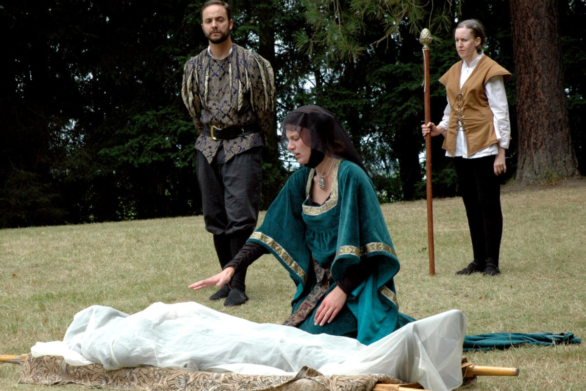 Gannon Patton, Nicole Vernon, and Alice Bridgeforth in Richard III - 2007