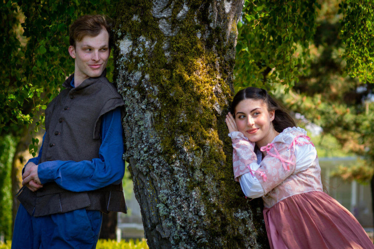 Joe Moore as Romeo and Jasmine Harrick as Juliet. Photo by Ken Holmes