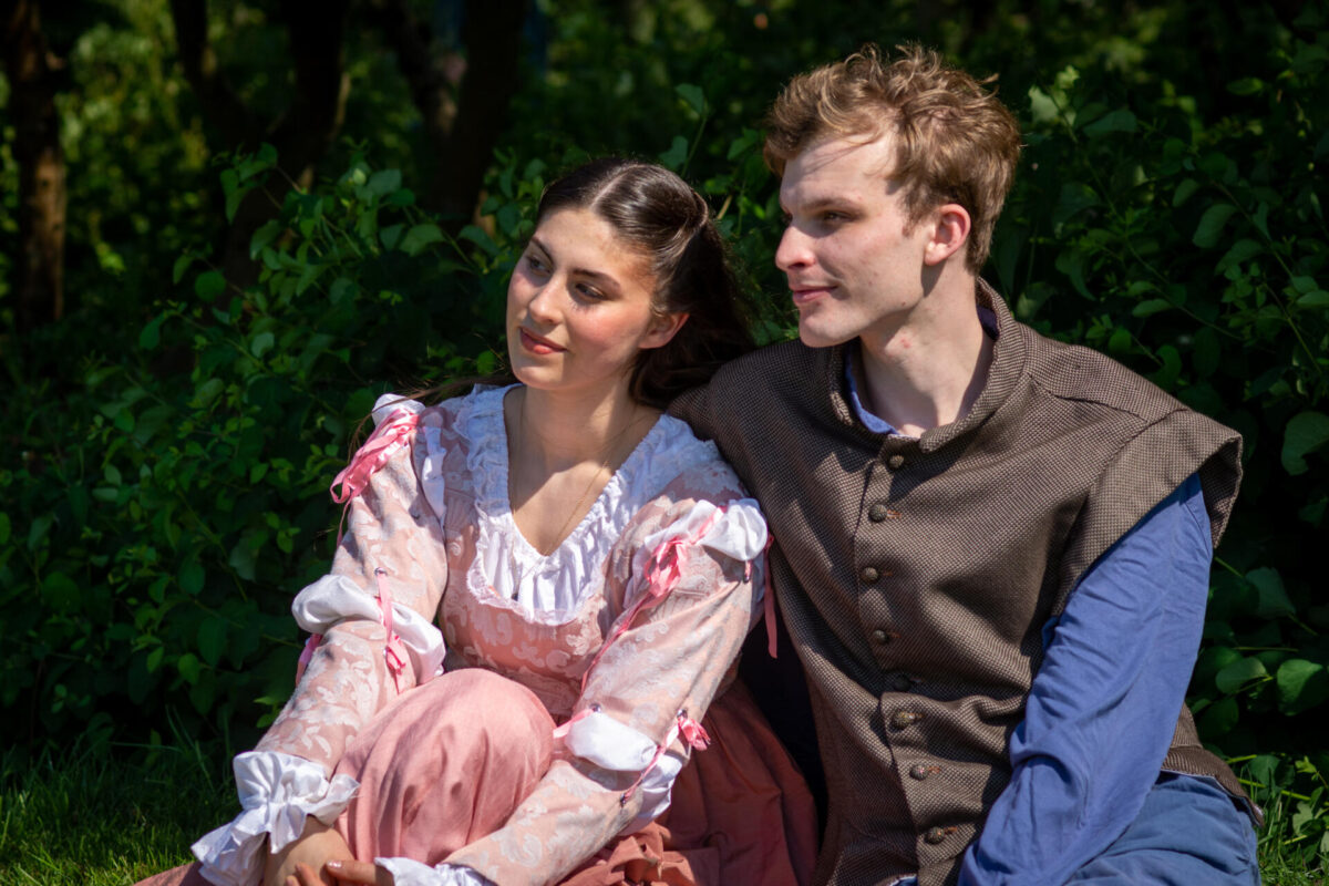 Joe Moore as Romeo and Jasmine Harrick as Juliet. Photo by Ken Holmes