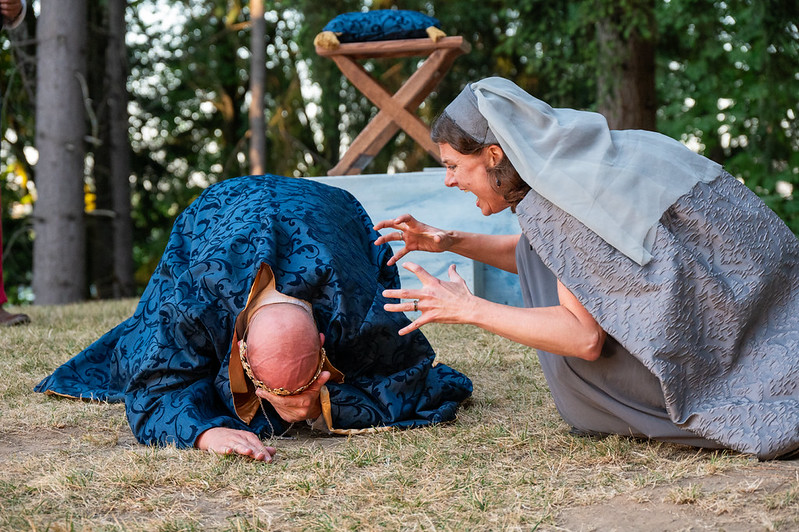 Daniel Wood, Nicole Vernon. Photo by Ken Holmes.
